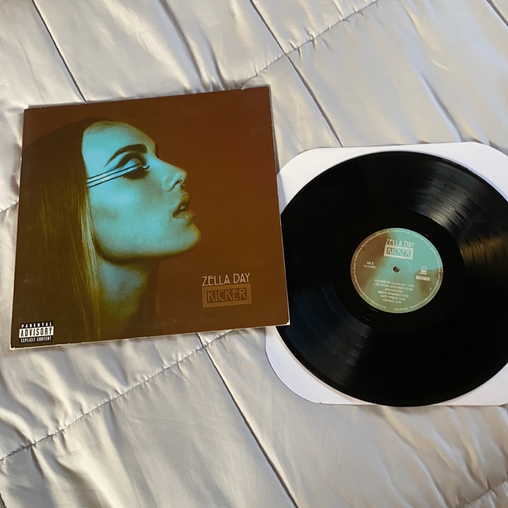 Zella Day record Kicker
